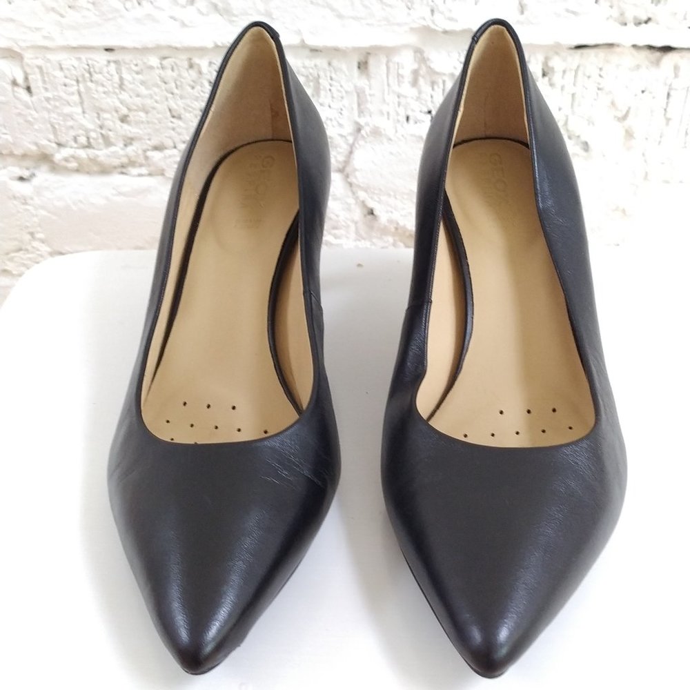 Geox Black Pointed Toe Leather Heels